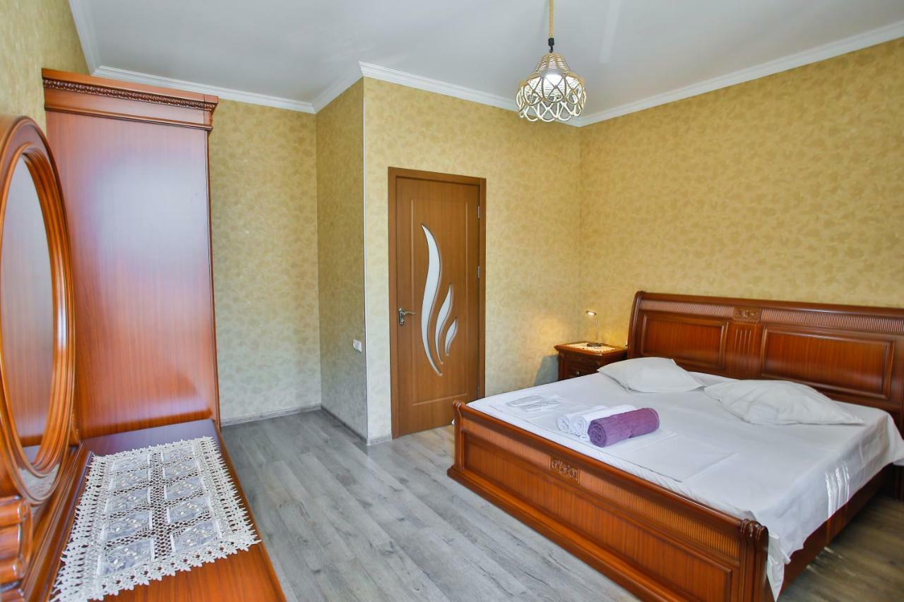 Apartment Anano Кутаиси Екстериор снимка