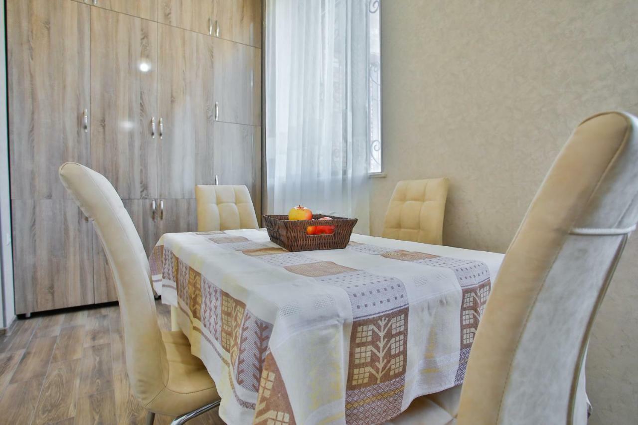 Apartment Anano Кутаиси Екстериор снимка