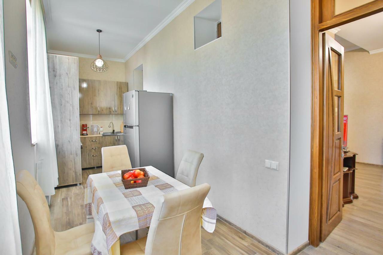 Apartment Anano Кутаиси Екстериор снимка